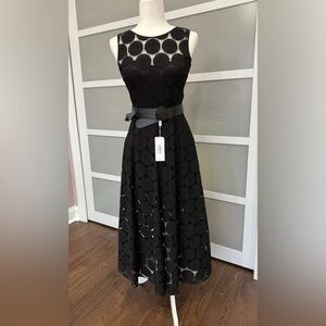 Elegant Black Lace Maxi Dress